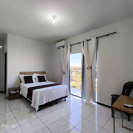 Hotel Almeida Correntina Екстер'єр фото